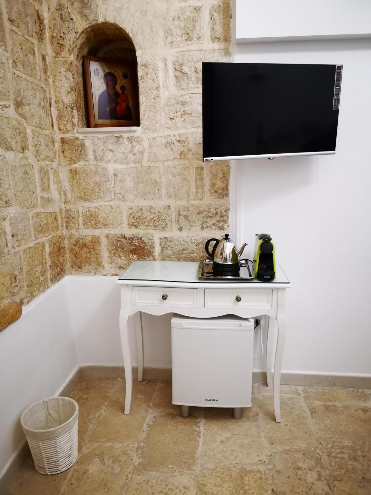 Corte Pietrantica - Charming Rooms & Suites Giovinazzo Δωμάτιο φωτογραφία